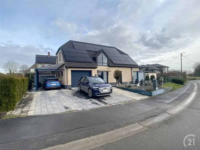 Huis te koop in St Pieters Kapelle: 4 slaapkamers, energiezuinig