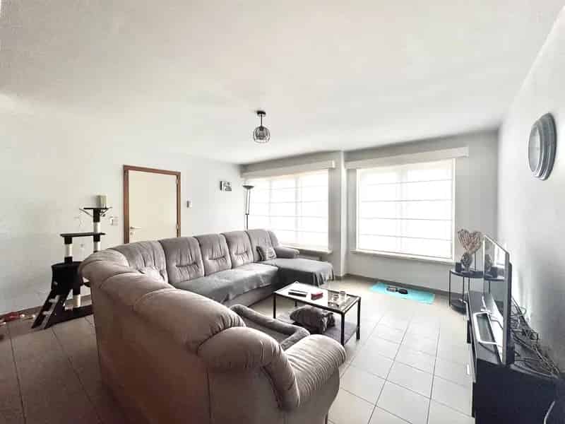 Gelijkvloers appartement te koop in Sint-Eloois-Vijve