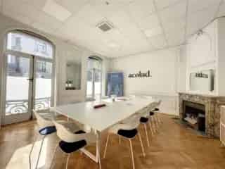 Kantoor te huur Elsene 1100m² - Vleurgat Louise Châtelain