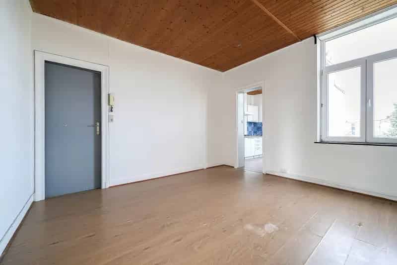 Appartement met twee slaapkamers in Molenbeek-Saint-Jean