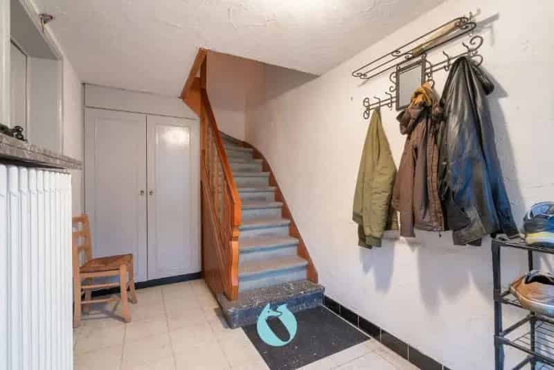 Gezinswoning met 3 slaapkamers, garage en tuin