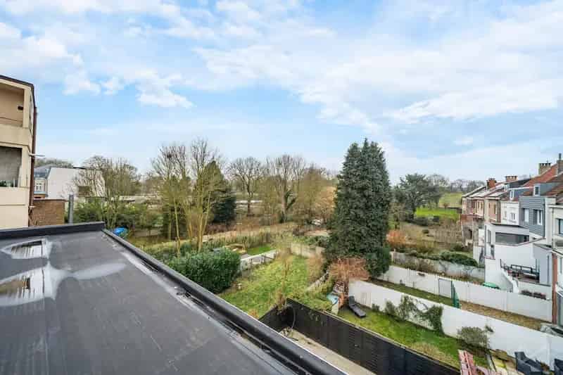 Appartement met twee slaapkamers in Molenbeek-Saint-Jean