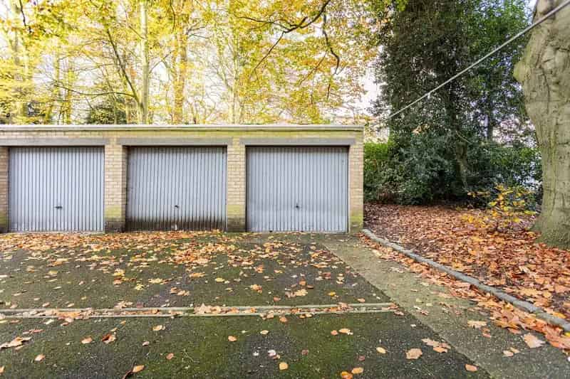 Bovengrondse garagebox te Deurne Zuid!
