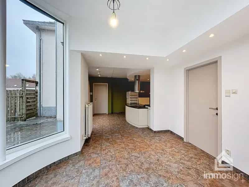 Statige woning met 3 slaapkamers en ruime zolder te Kaulille (Bocholt)!
