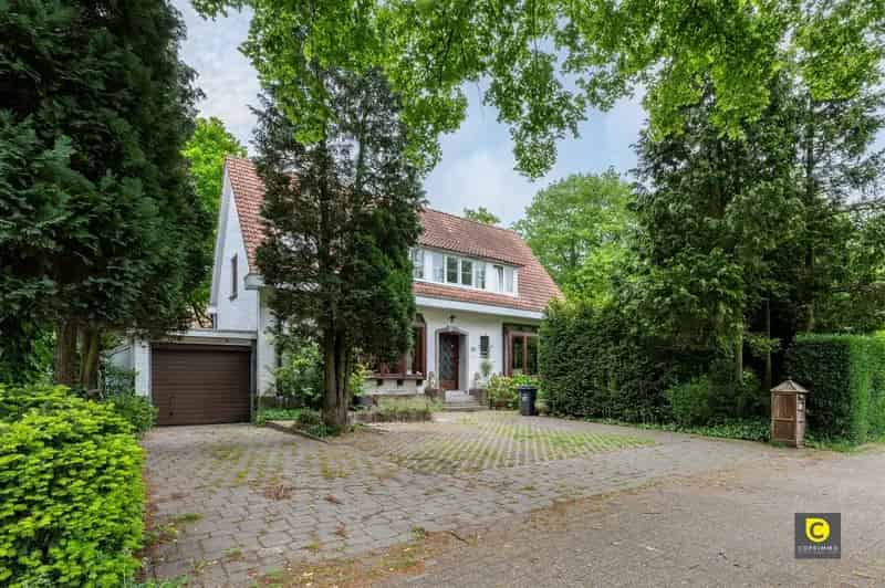 Huis te huur Mortsel 4 slaapkamers hoekperceel
