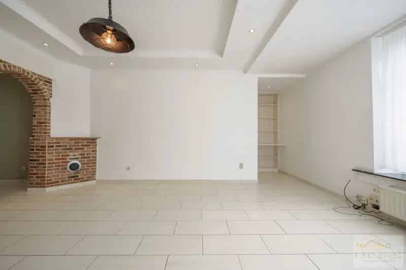 Huis te huur: Gezinswoning 3 slaapkamers tuin