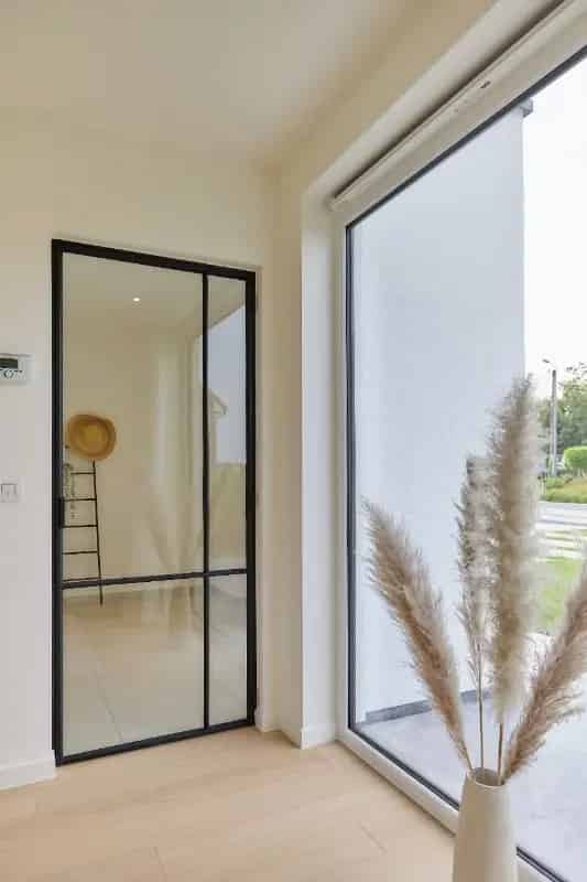 Moderne villa op een rustige en groene locatie in Zarren.