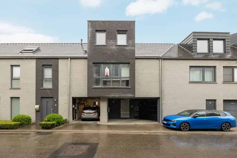 Duplex 3 slaapkamers 2 terrassen te huur
