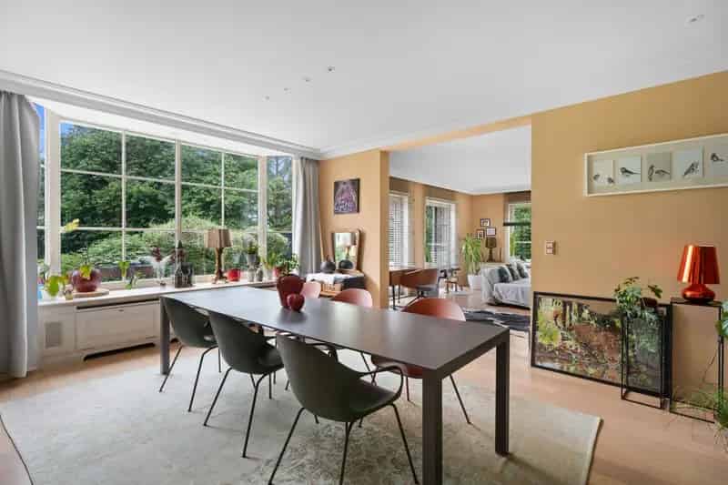 Prachtige villa met 5 slaapkamers in het groene Lokeren