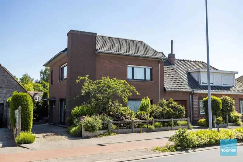 Ruime Halfopen Bebouwing te Koop Wetteren 3 Slaapkamers