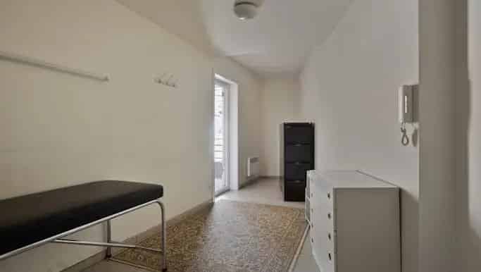 Kantoor te koop in Beversesteenweg 22, Roeselare - Dewaele