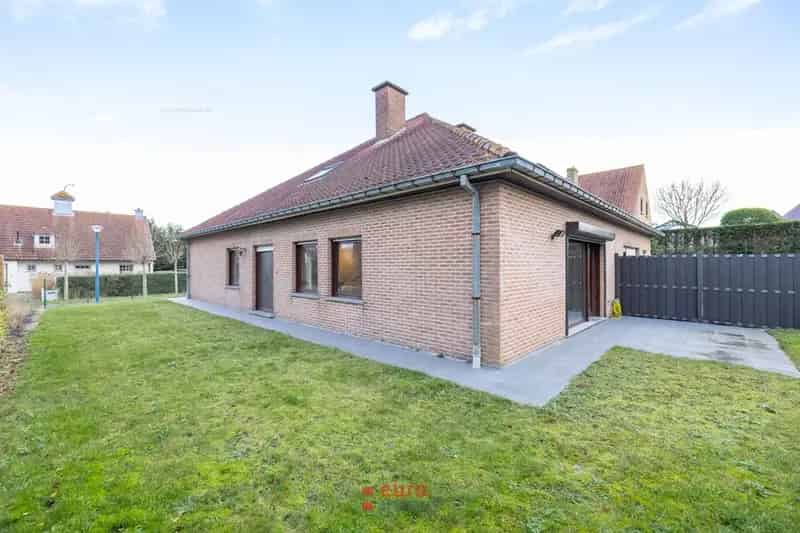 Woning te koop in Halfopen Villa Leeuwerikstraat Oostduinkerke