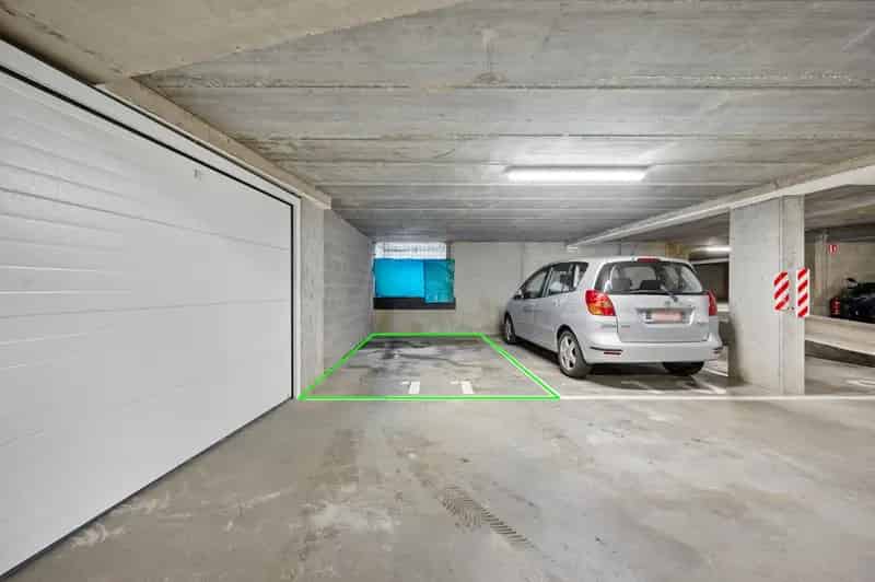 Ruime ondergrondse autostaanplaats in Deurne!