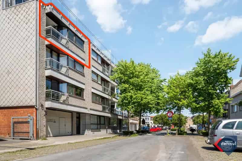 Appartement 95m2 te huur 2 slaapkamers terras berging