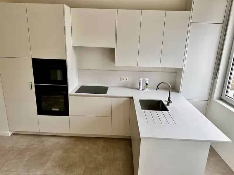 Volledig vernieuwde woning aan park Liedts