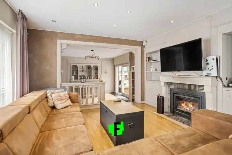 Ruime woning op een perceel van 800 m² te Torhout!