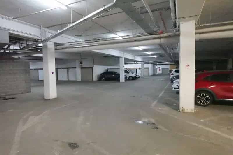 3 garages te koop in Anderlecht