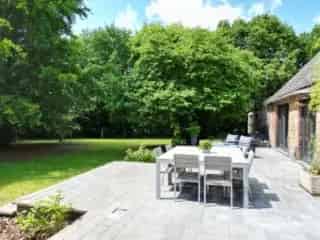 Herenhuis te Lobbes - 3 slaapkamers - Tuin - Carport