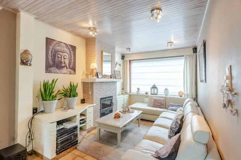Huis te koop Zelzate: 4 slaapkamers, garage, tuin