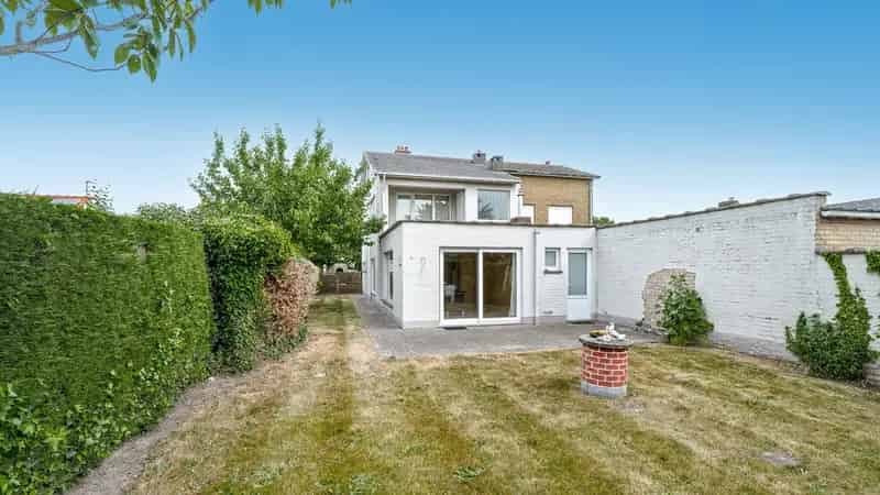 Huis te huur Heist-aan-Zee: 3-4 slaapkamers, garage, tuin