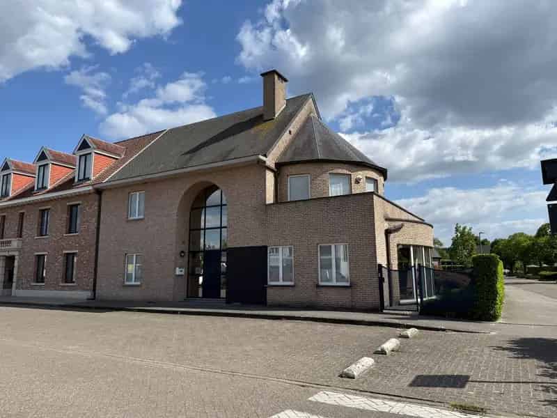 Zeer ruime woning met 4 slaapkamers, 2 badkamers en grote polyvalente ruimte in hartje Ramsel