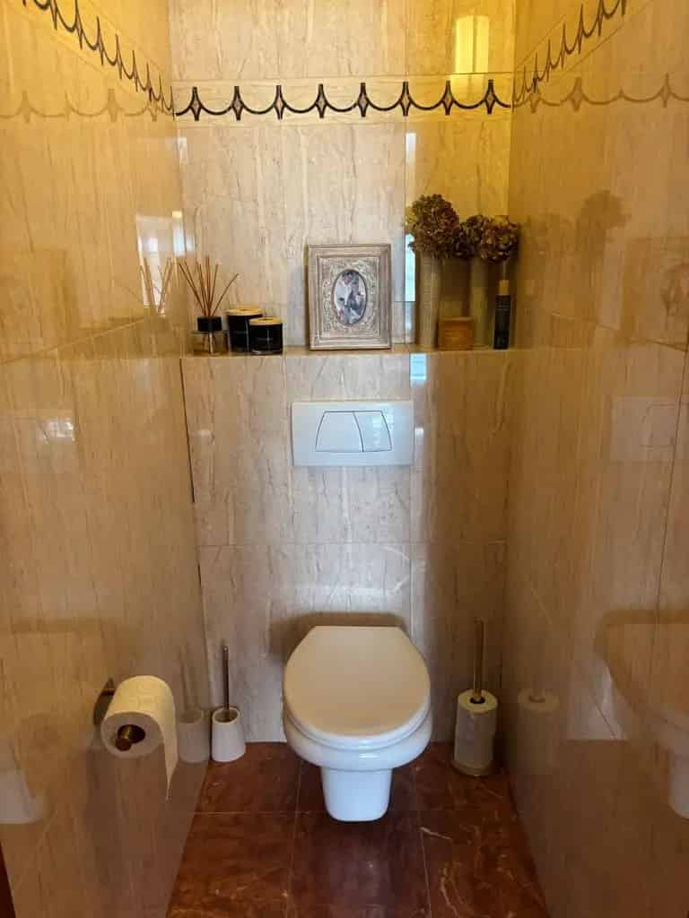 Prachtige villa met 3 slpk te huur!
