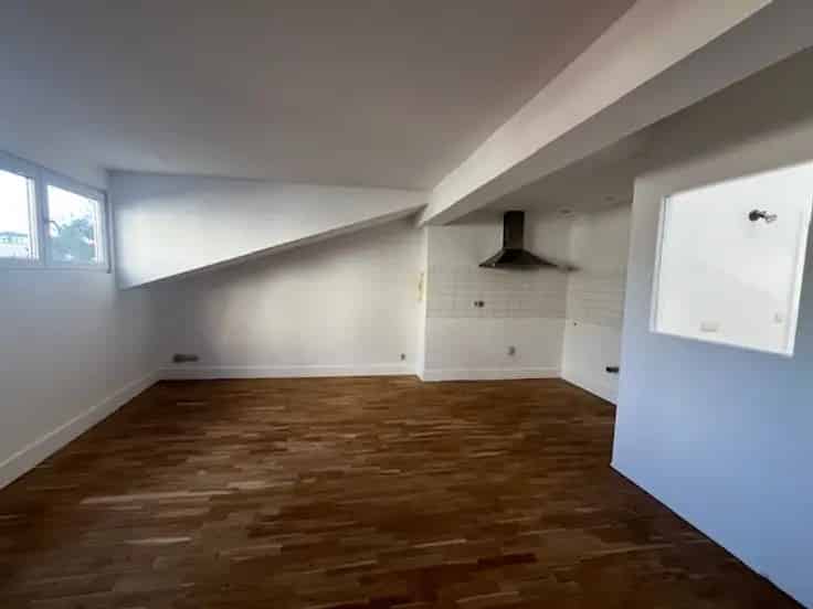 Appartementsblok Te Koop Nabij Louise Toison dOr