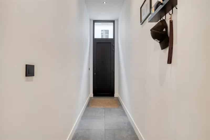 kom langs en laat je verassen door deze uitzonderlijke woning.