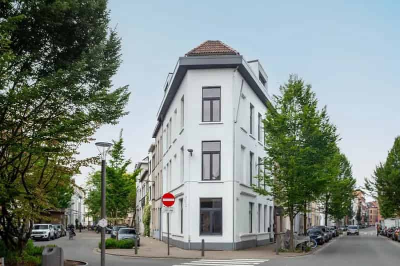 Kleinschalig renovatieproject op een zuchtje van Park Spoor Noord 8519983
