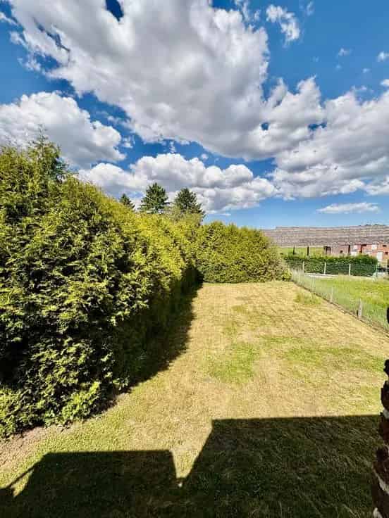 Te renoveren 4-gevelwoning met grote tuin en garage