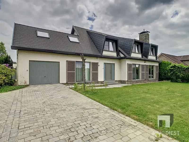 Villa met 6 slaapkamers