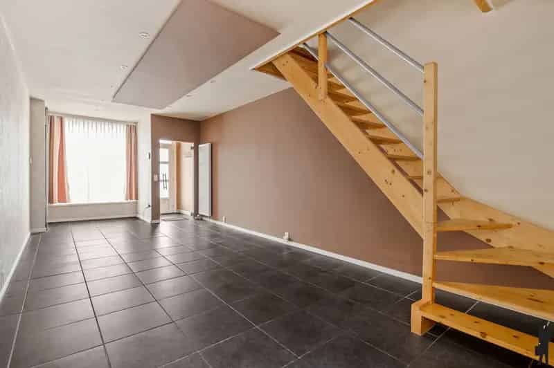 Instapklaar huis met 2 Slaapkamers op centrale locatie.