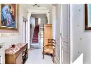Herenhuis te Koop Courcelles - 4 slaapkamers - Grote Tuin