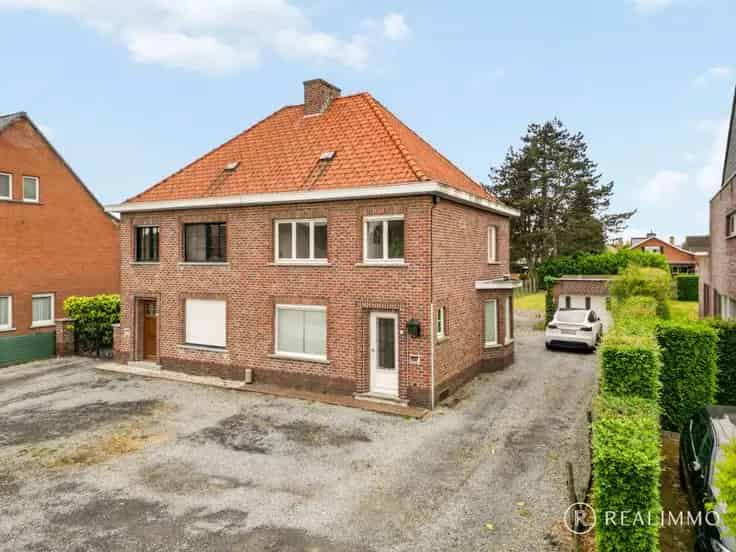 Huis Te Koop Zulte: Halfopen Woning met Renovatiemogelijkheden
