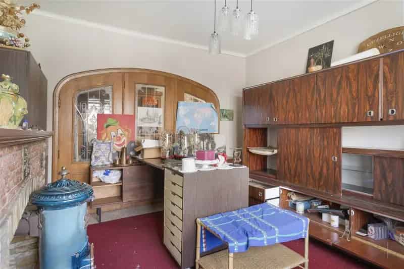 Te renoveren woning met 4 slaapkamers op groot perceel