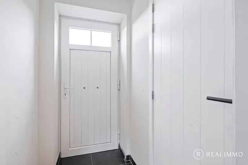 Volledig gerenoveerde woning op 751m²