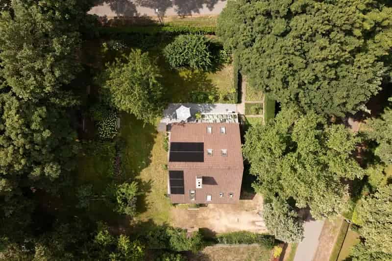 Gunstig gelegen villa op 1.989 m2 in doodlopende straat