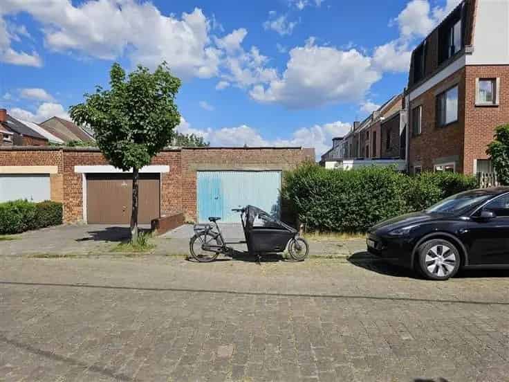 Huis Te Koop Sint-Ammandsberg: Charmante Woning Met Tuin En Garage