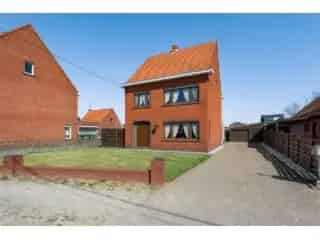 Huis te koop Beerse 3 slaapkamers 2 garages