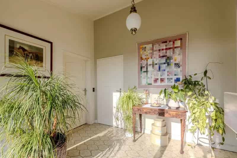 Uiterst rustig gelegen op te frissen woning op 1.366m².
