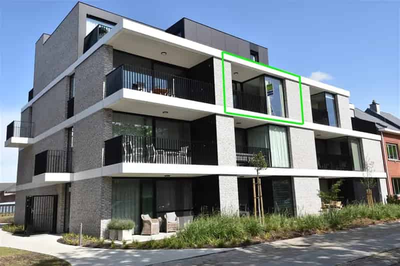 Eén-slaapkamerappartement met autostaanplaats en berging