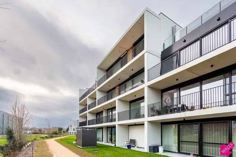 Parkeerplaats Te Koop , 33A;35A, Prosper Van Raemdonckstraat, Beveren, Oost-Vlaanderen