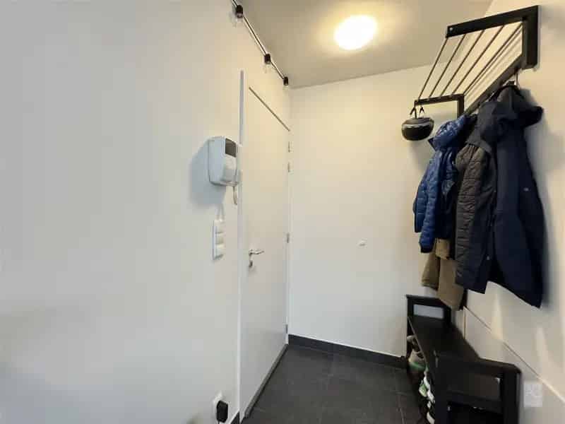 Appartement te huur Sint Niklaas - Instapklaar appartement met parking