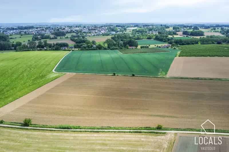 Villa op groot, zuidgericht perceel in Wambeek (Ternat)