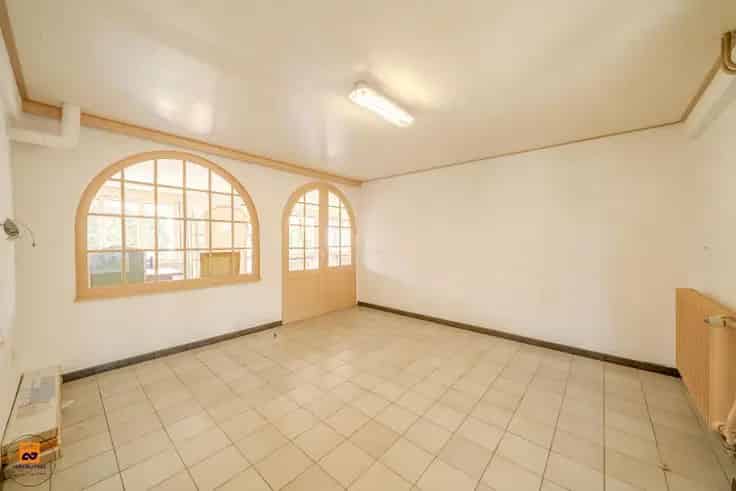 Landhuis Te Koop Sleidinge: Historische Villa met 4 slaapkamers