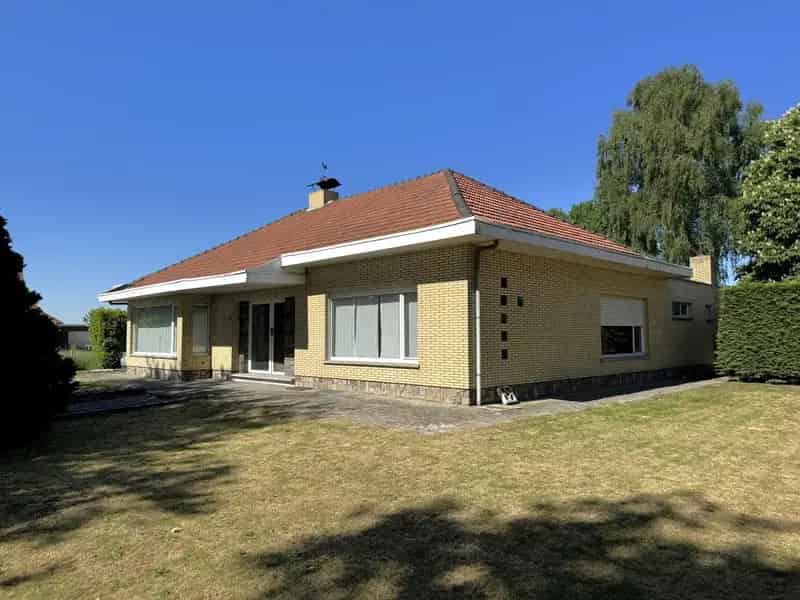 Gelijkvloerse woning te huur 2 slaapkamers garage tuin