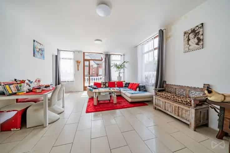 Huis Te Koop Hastière: Te renoveren herenhuis met Maas-zicht