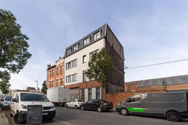 Opbrengsteigendom te koop in Merksem