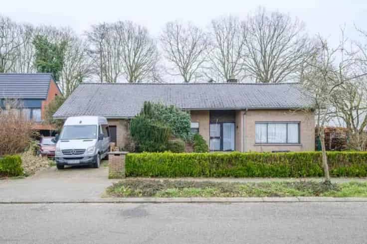 Huis Te Koop Wommelgem Ruime Woning Met Tuin