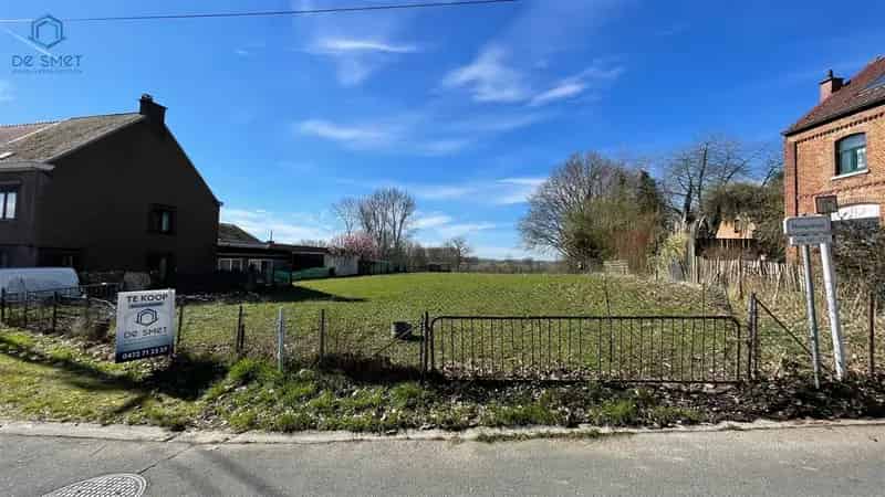 Bouwgrond te koop in Lierde